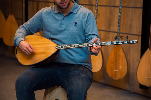 Saz Tarihçesi: Saz Nasıl Çalınmaya Başlandı